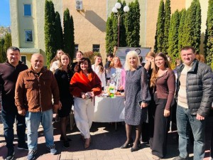 Благодійний ярмарок
