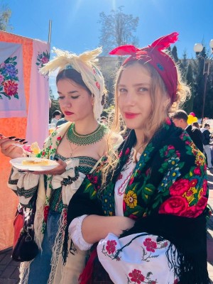 Благодійний ярмарок