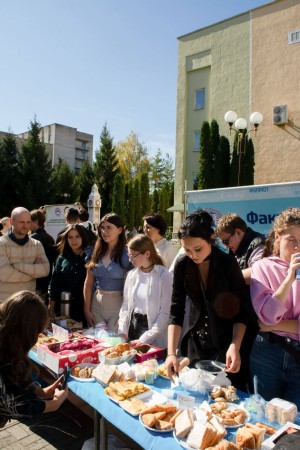 Благодійний ярмарок: єднаємося заради важливого