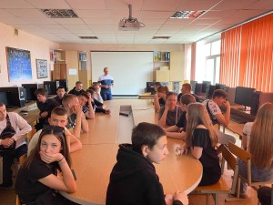Науково-популярна лекція на тему: «Війна, математика і солітони»