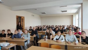 Науково-популярна лекція на тему: «Війна, математика і солітони»