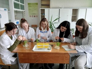 Студентська наукова проблемна група з вивчення особливостей штучної регуляції онтогенезу культурних рослин
