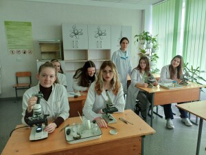 Студентська наукова проблемна група з вивчення особливостей штучної регуляції онтогенезу культурних рослин