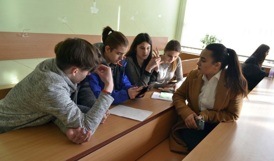 Конкурс творчих робіт з геометрії (для колективів учнів під керівництвом учителя)