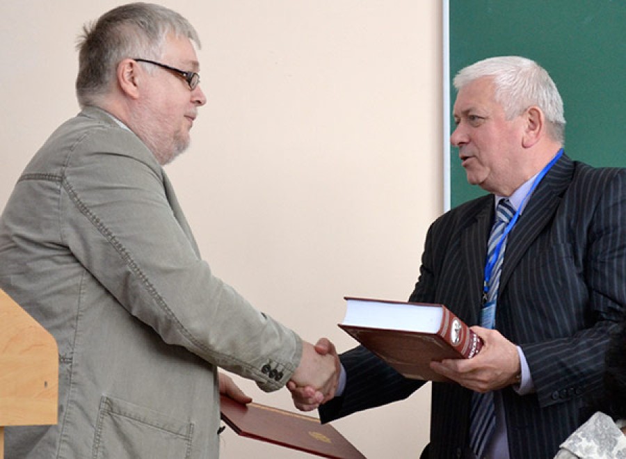 І Міжнародна науково-практична конференція “Проблеми і перспективи фахової підготовки вчителя математики” (26-27 квітня 2012 року)
