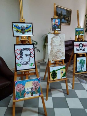 Виставки студентських творчих робіт