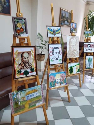 Виставки студентських творчих робіт