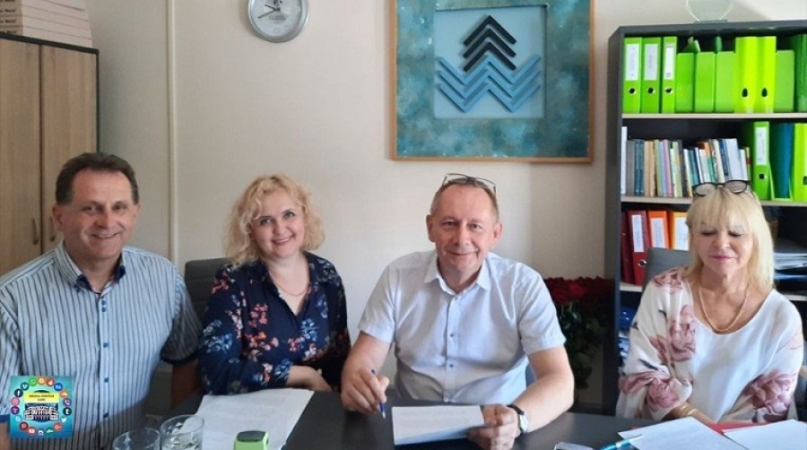 Відбулося підписання двох договорів