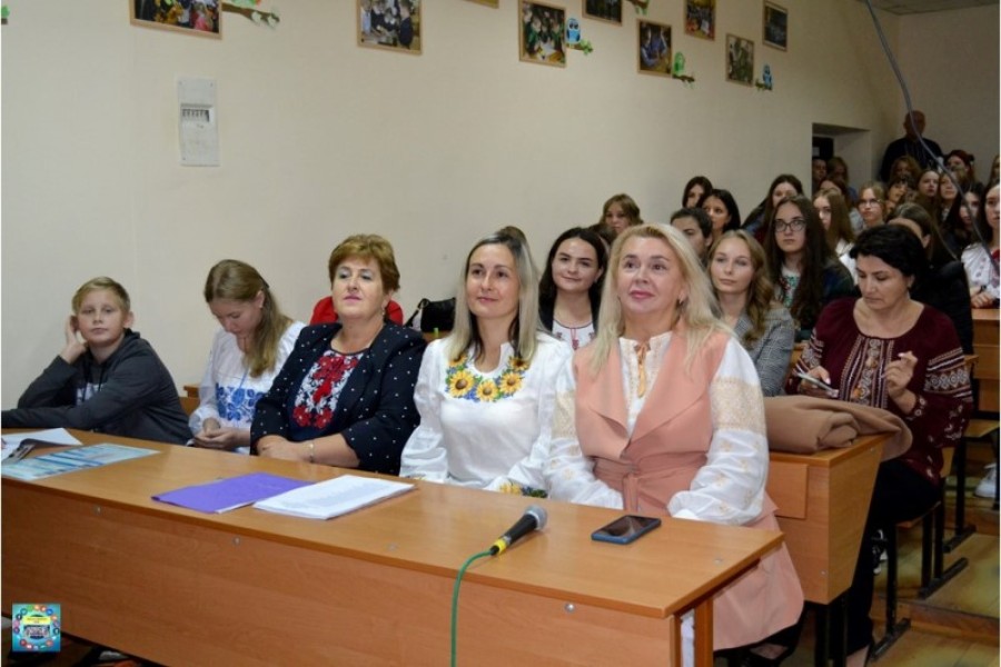 Посвята першокурсників у студенти факультет дошкільної і початкової освіти імені Валентини Волошиної
