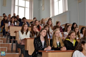 Посвята першокурсників у студенти факультет філології й журналістики імені Михайла Стельмаха