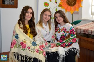 День української хустки