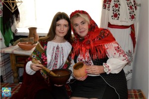 День української хустки