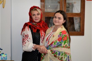 День української хустки