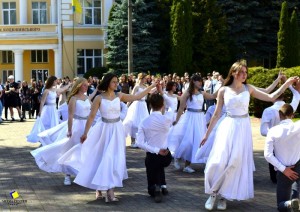 Бал «Весняний подих Перемоги»
