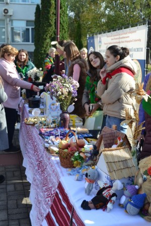 Благодійний ярмарок «Незламна осінь»