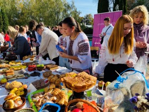 Благодійний ярмарок «Незламна осінь»