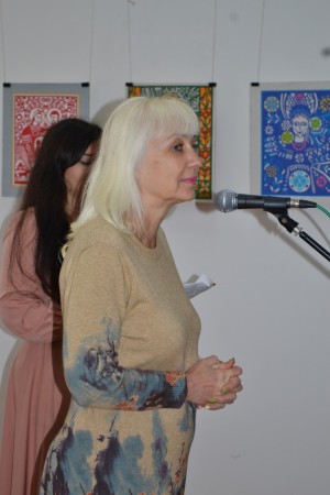 Виставка «Барвистий світ витинанки»