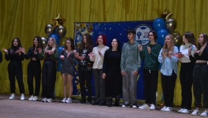 Дебют «талановитих та незламних»