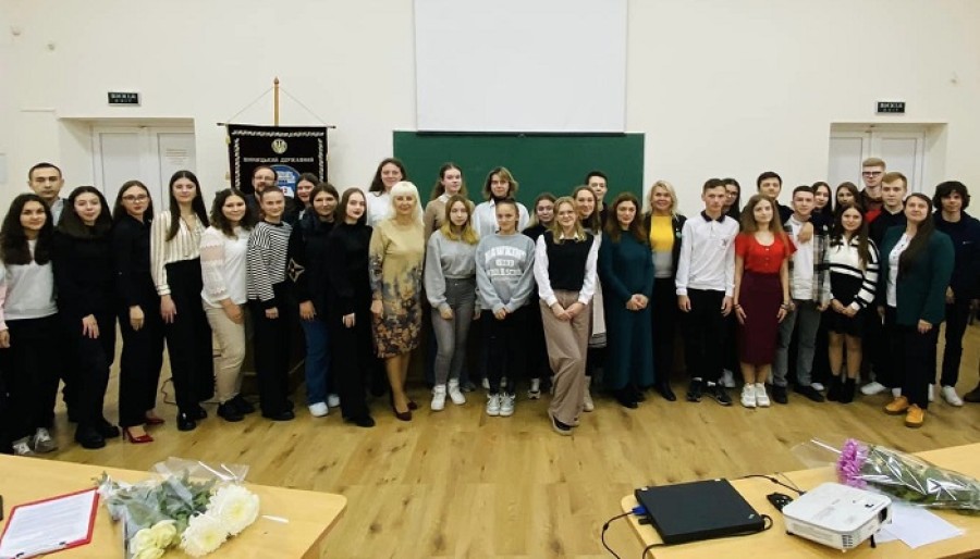 Дебют першокурсників на факультеті математики, фізики і комп’ютерних наук