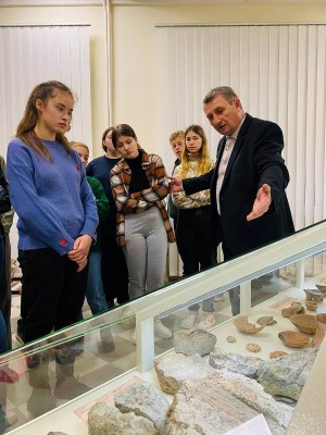 Заняття з археології України