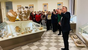 Заняття з археології України