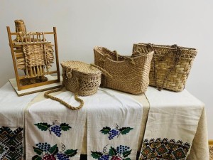 Виставки творчих робіт майстрині з рогозоплетіння