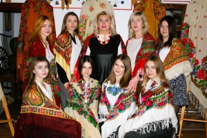 Всесвітній день української хустки