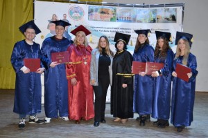Вручення дипломів магістрам