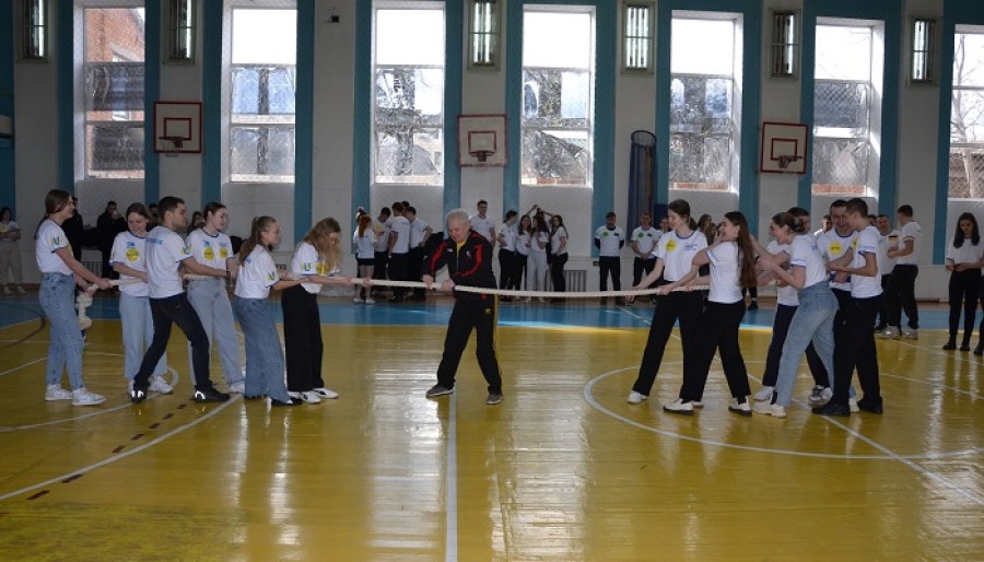 Спортивно-патріотичний захід «Непереможний дух молоді»