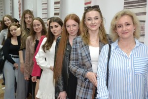 Виставка великодніх писанок