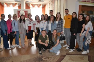 Виставка великодніх писанок