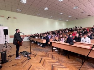 Благодійний концерт Миколи Коміссаренка