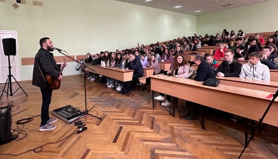 Благодійний концерт Миколи Коміссаренка
