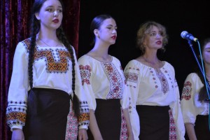 Звітний концерт народних колективів