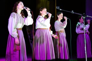Звітний концерт народних колективів