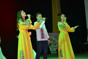 Звітний концерт народних колективів