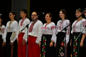 Звітний концерт народних колективів