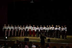Звітний концерт народних колективів