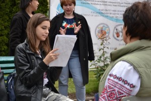 Благодійний ярмарок «Незламність України у вишиванці»
