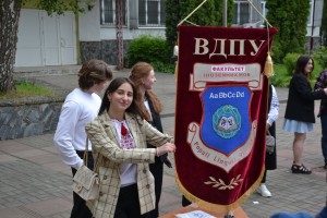 Благодійний ярмарок «Незламність України у вишиванці»