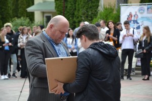 Благодійний ярмарок «Незламність України у вишиванці»