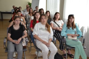 Круглий стіл «Діти і міжнародне гуманітарне право»