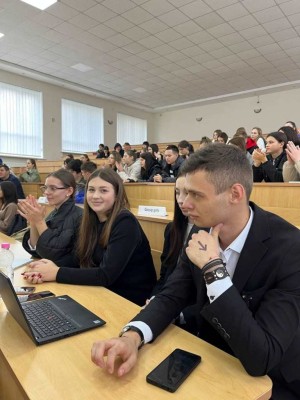 Дебатний турнір «Спіч-батл»