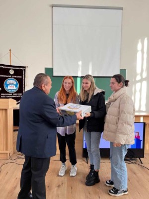 Дебатний турнір «Спіч-батл»