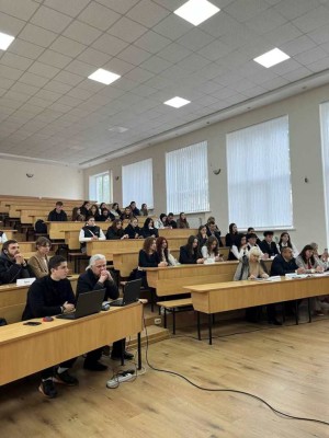 Дебатний турнір «Спіч-батл»
