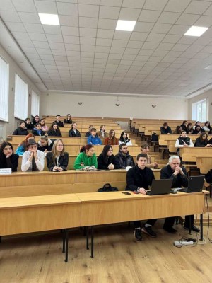 Дебатний турнір «Спіч-батл»