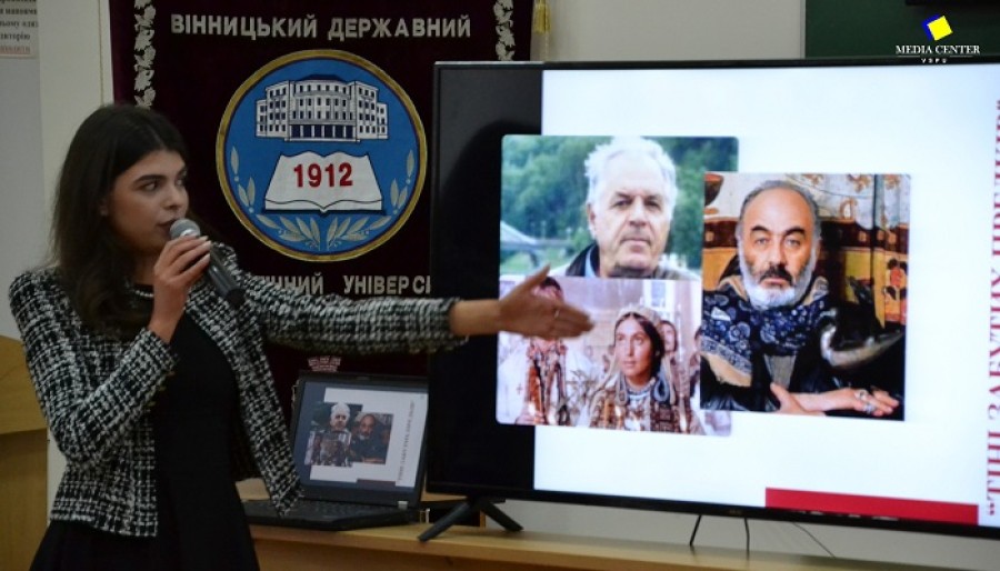 Лекція «Чому культура ніколи не є поза політикою»