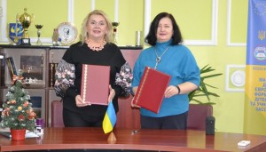 Підписано меморандум про співпрацю з обласною бібліотекою
