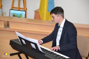 Літературно-мистецька композиція «І оживе добра слава, слава України!»