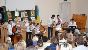 Літературно-мистецька композиція «І оживе добра слава, слава України!»